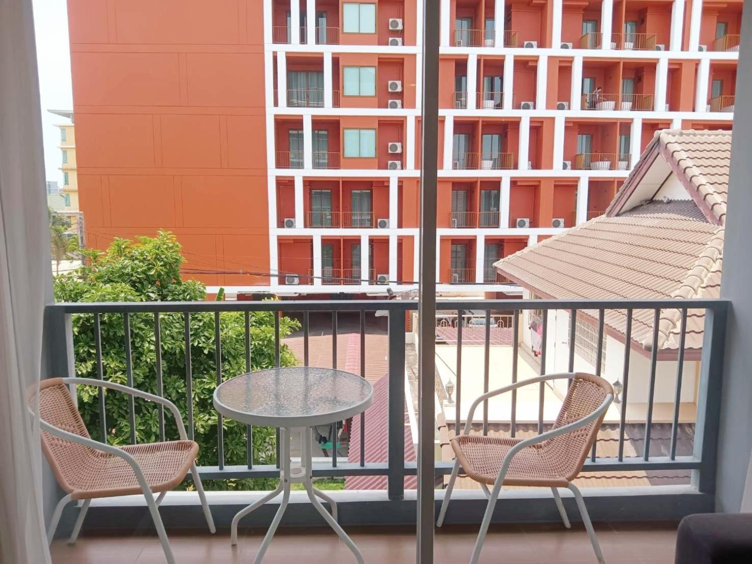 Chic Seaview @ The Patio Bangsaen Apartment Bagian luar foto